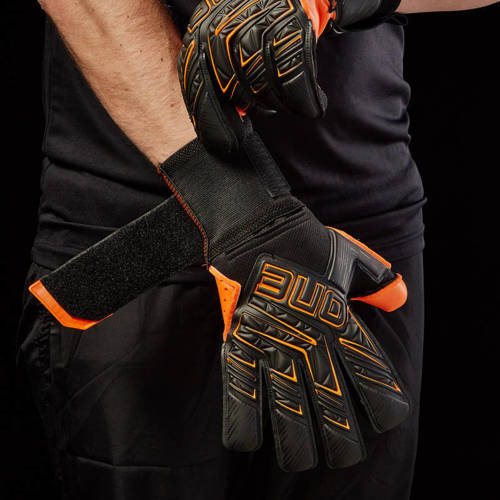 ONE Apex Magma Goalkeeper Gloves (5 x removable finger stiffeners) NC