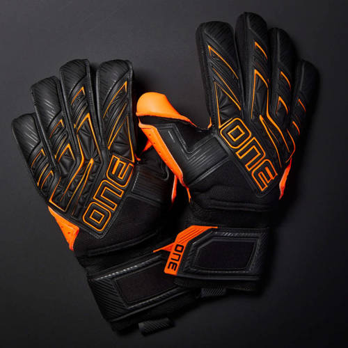 ONE Apex Magma Goalkeeper Gloves (5 x removable finger stiffeners) NC