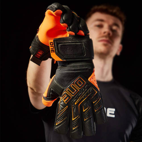 ONE Apex Magma Goalkeeper Gloves (5 x removable finger stiffeners) NC